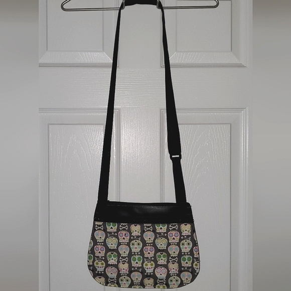 BOLSA Bonita by Liz Potter Sugar Skulls Crossbody Purses - Picture 2 of 6